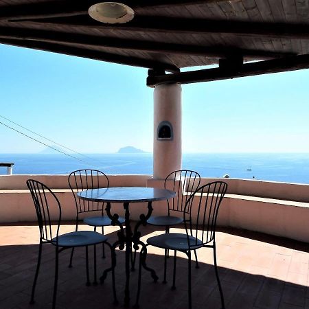 Case Al Mare - Terrazzi Panoramici E Ampio Giardino Santa Marina Salina Exterior foto