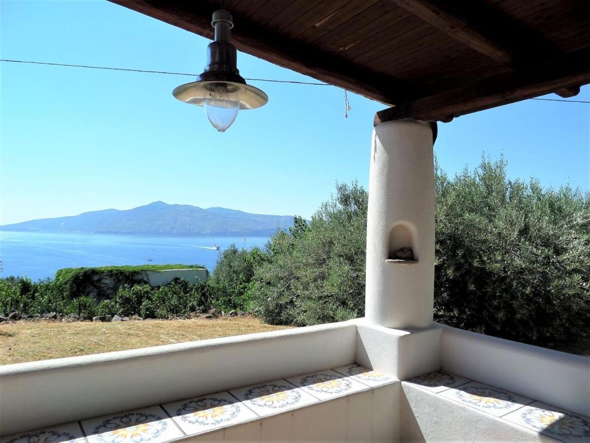 Case Al Mare - Terrazzi Panoramici E Ampio Giardino Santa Marina Salina Exterior foto